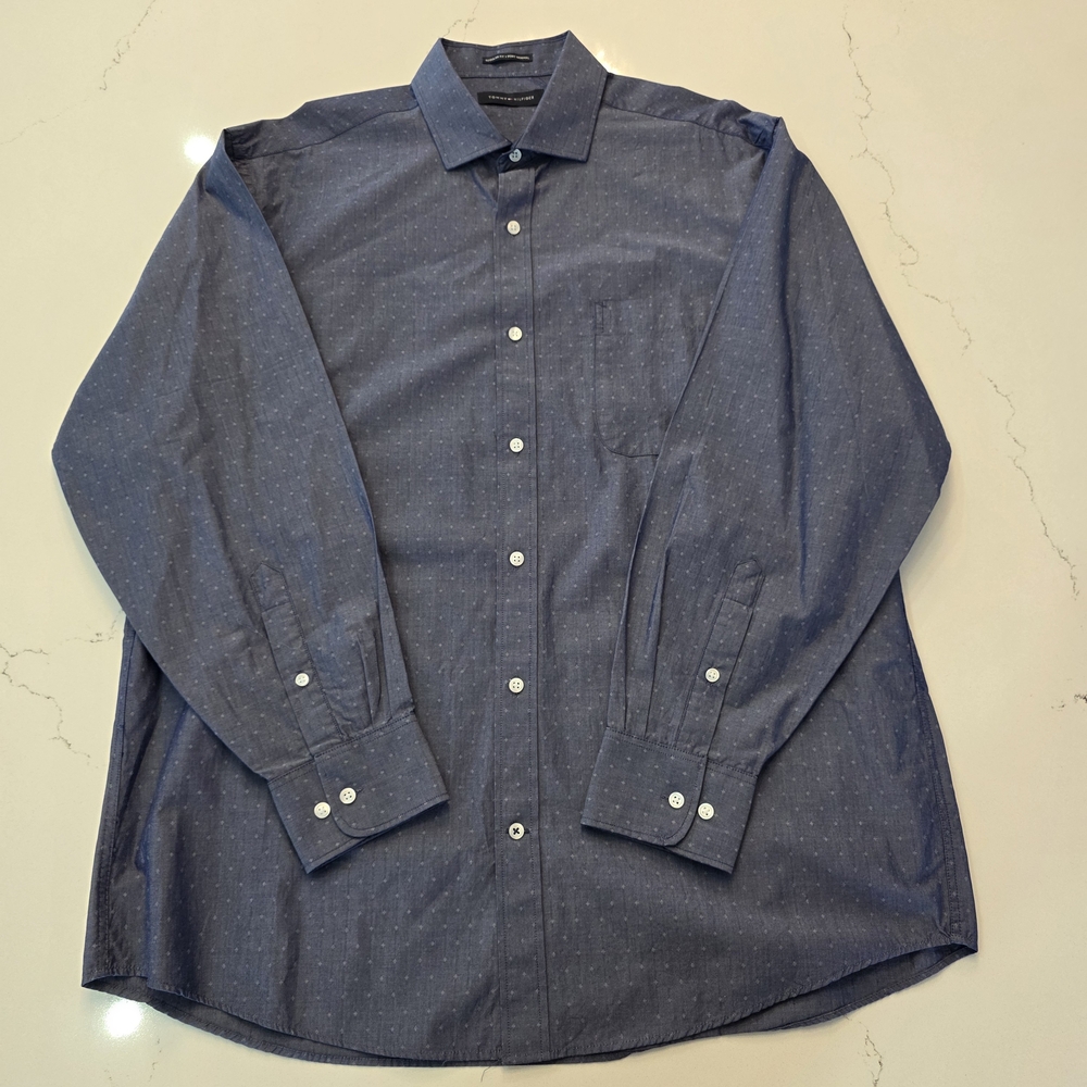 Tommy Hilfiger button-down shirt - Men's size XLarge
